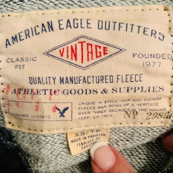 Gray Hoodie by American Eagle Outfitters Vintage - Picture 3 of 6